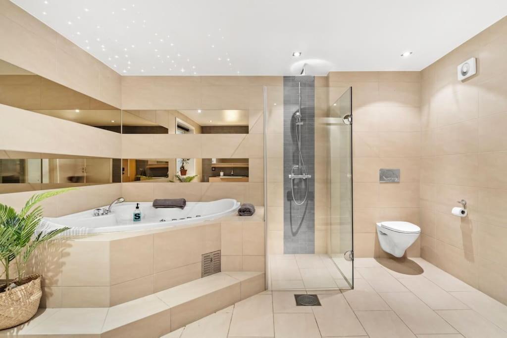 Апартаменты Penthouse Leilighet 200 Kvm Vakker Sjoutsikt. Берген Экстерьер фото